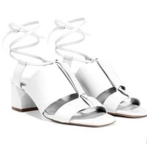 NWOT Vince Dunaway Strappy Sandal White